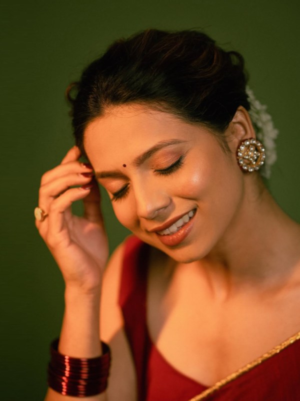 Anaghaa Bhagare Saree Look