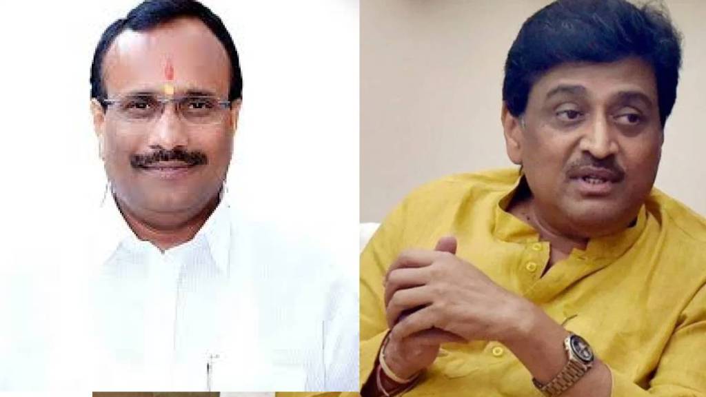 Atul Save and Ashok Chavans tour of flood affected areas in Nanded