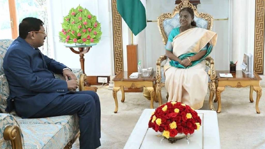 Chief Justice Bhushan Gavai met President Draupadi Murmu urgently