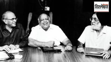 कायद्यानं अधिकार मिळूनही निवडणूक आयोग व सरकार यांच्यात संघर्ष सुरूच राहिला आहे (छायाचित्र दी इंडियन एक्स्प्रेस)