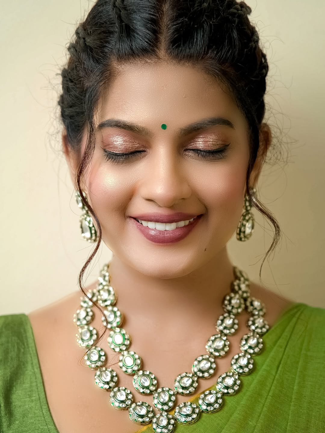Dhanshri kadgaonkar green tissue silk saree traditional look photoshoot
