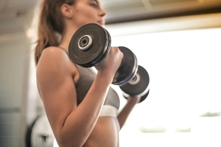 light weight exercises every woman should try for fitness and confidence