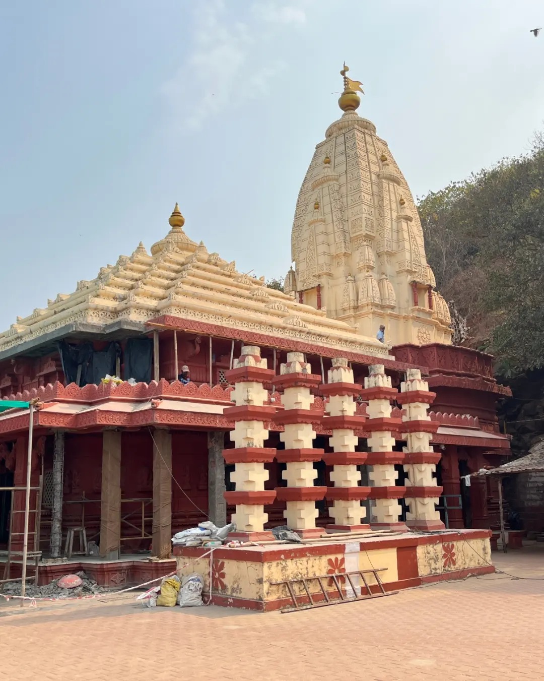 Ganpatipule temple dresscode board in temple