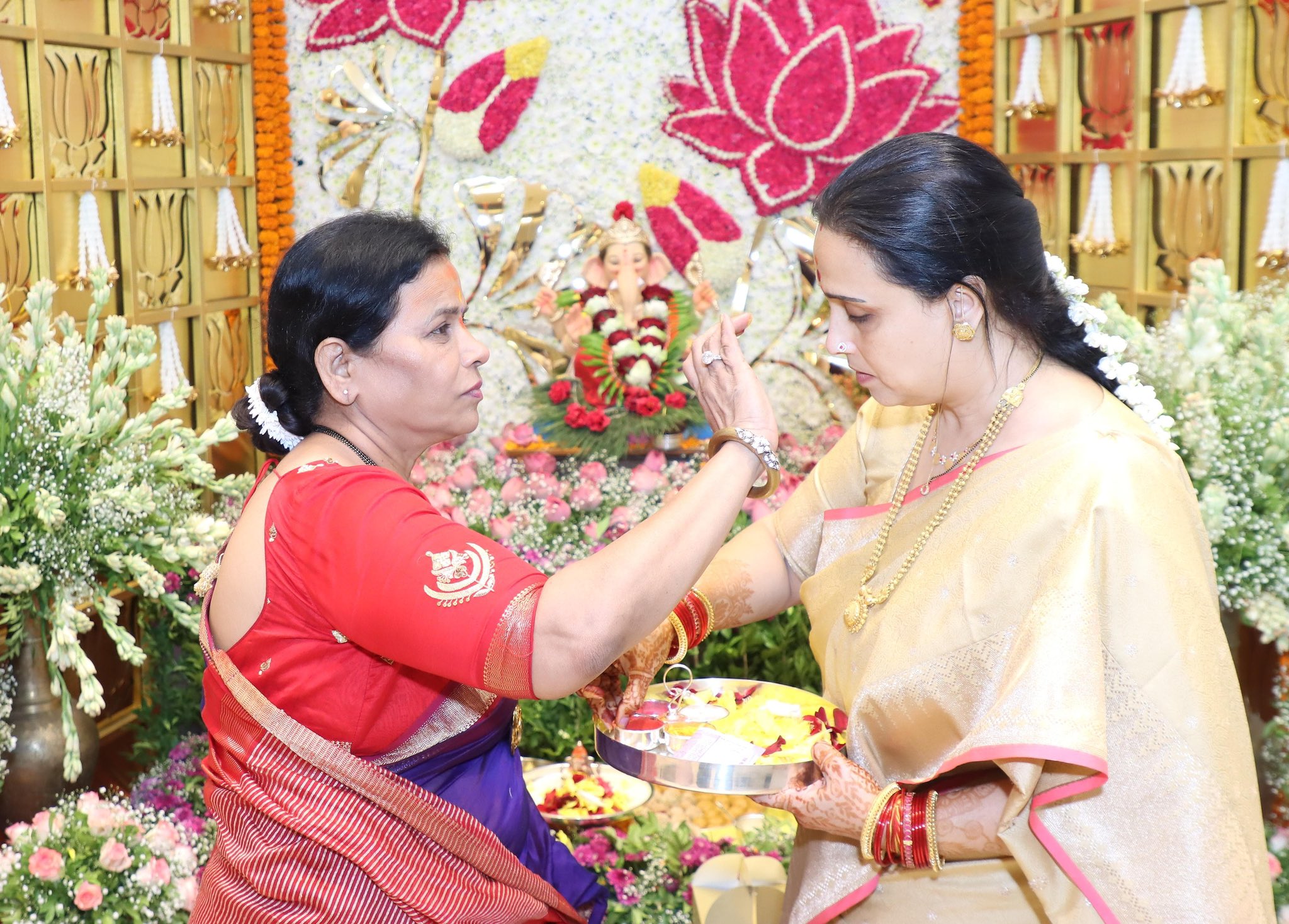Politicians Ganesh Chaturthi celebrations 2025