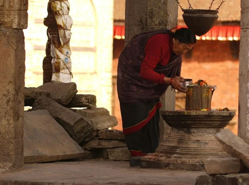Barefoot in temples, Why do we remove shoes in temples