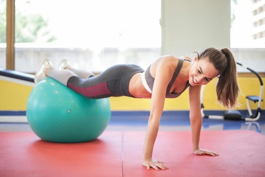 light weight exercises every woman should try for fitness and confidence
