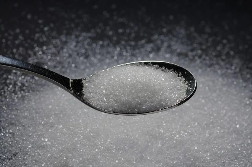 want to keep your teeth strong and shiny until old age include these 10 habits