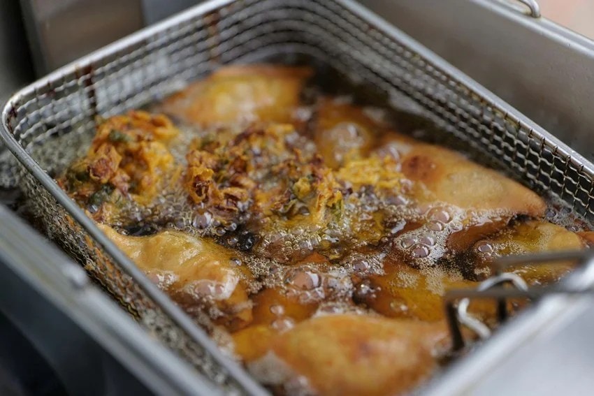 Should Cook Again with Leftover Cooking Oil 