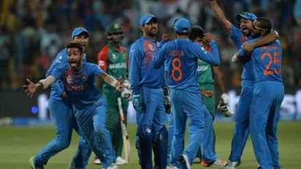 Irfan Pathan Blames MS dhoni for ending his career