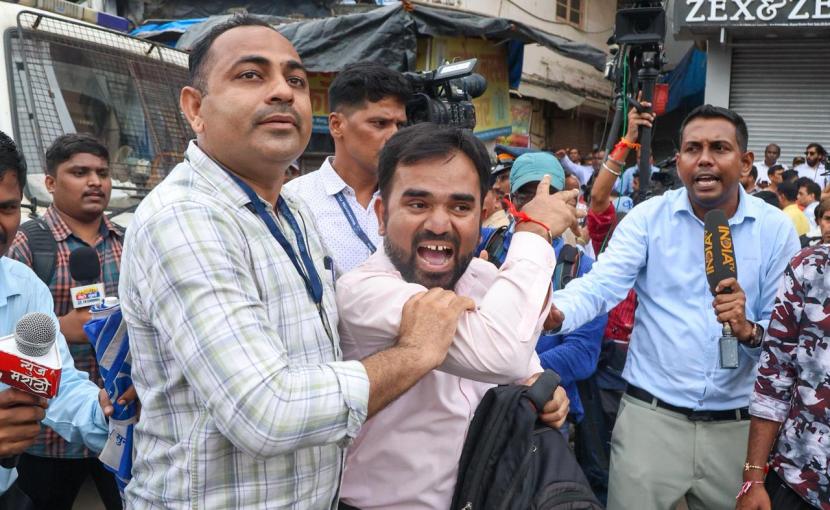 Kabutarkhana Marathi Ekikarn Samiti News 