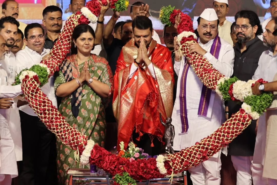 Latur gopinath munde statue weight and size all information