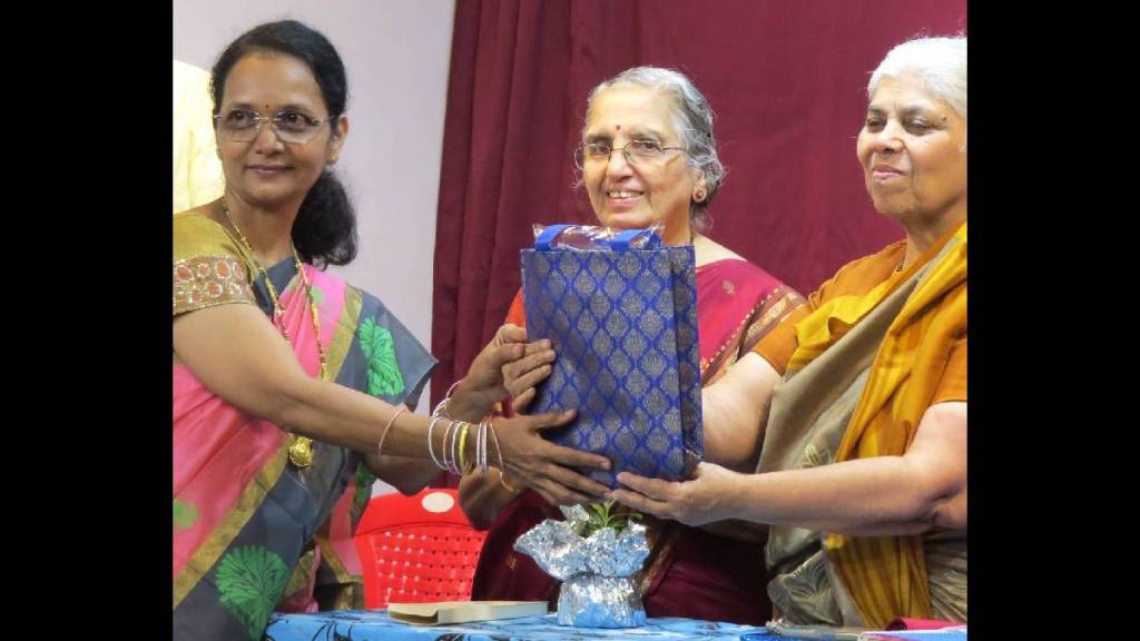 Leena Mehendale at Dr. L. K. Mohir Memorial Award Event in Pune
