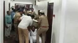 पुणे महापालिकेत गोंधळ; मनसेचे पदाधिकारी आयुक्तांवर धावून गेले,अधिकाऱ्यांची पोलिसांत तक्रार