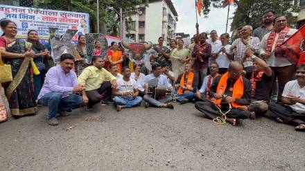 MNS workers protest in Dombivli