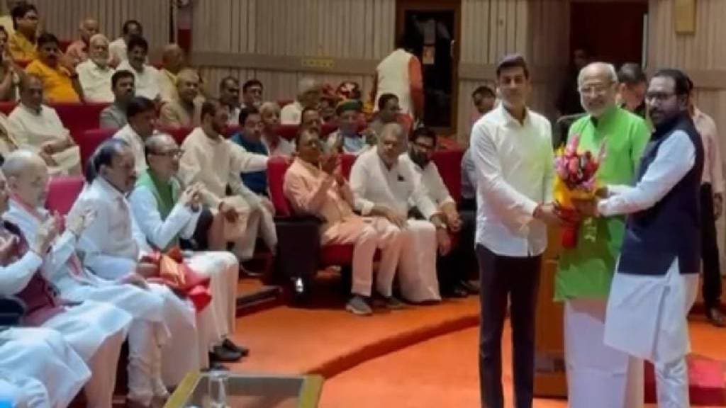 MP Dr Shrikant Shinde, MP Prataprao Jadhav honoring Governor C P Radhakrishnan
