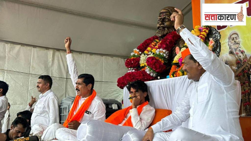 राष्ट्रवादी काँग्रेस (शरद पवार) पक्षाचे बीड लोकसभा मतदारसंघाचे खासदार बजरंग सोनवणे यांनीही मनोज जरांगे पाटील यांच्या आंदोलनाला पाठिंबा दिला. (छायाचित्र बजरंग सोनवणे फेसबुक)