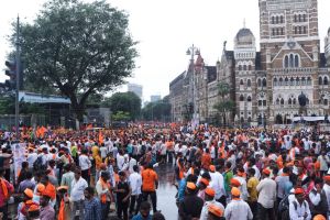 Manoj Jarange Patil Azad Maidan Maratha Reservation Protest Live Updates