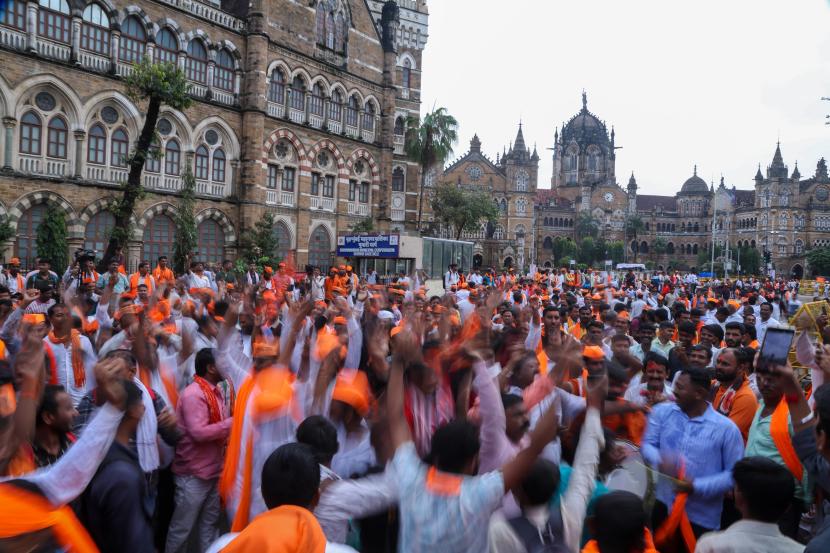 Maratha reservation Mumbai Morcha