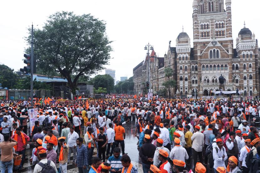Maratha reservation Mumbai Morcha