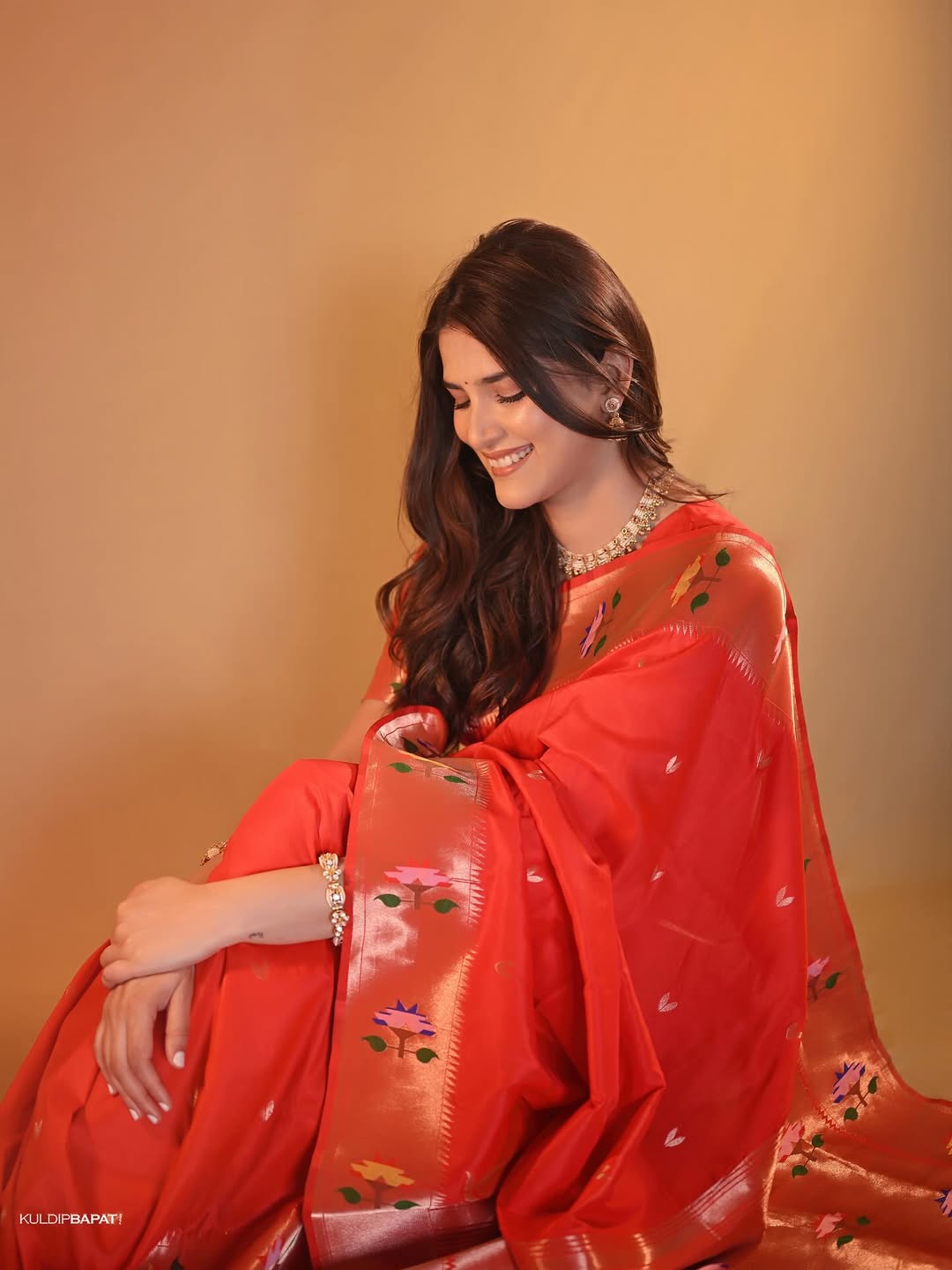 Marathi actress sayali patil saree look