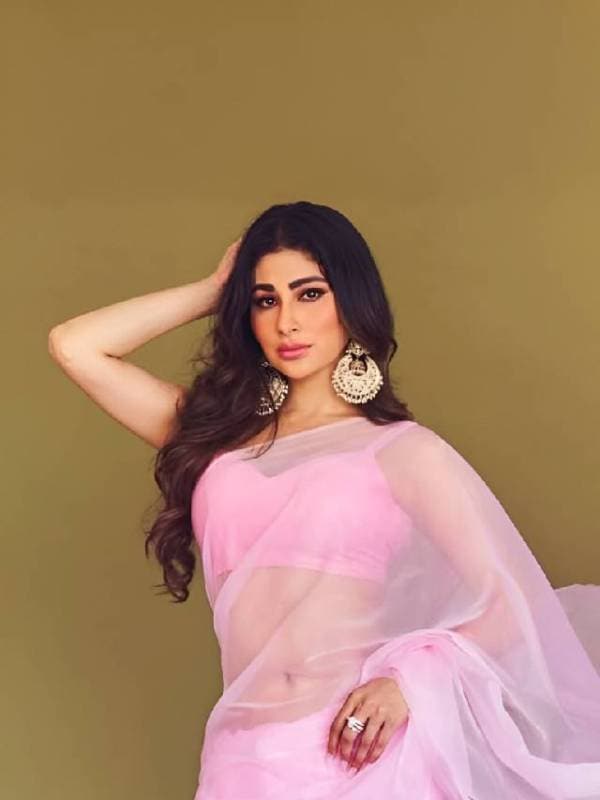 Mouni Roy pink saree look for salakaar promotions