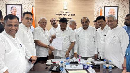 MLA Sudhir Gadgil's demand to C. R. Patil to implement Namami Krishna scheme