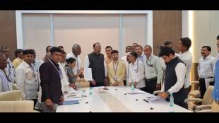 meeting was held at the Ministry under the chairmanship of Chandrashekhar Bawankule regarding land acquisition for Nardana-Borvihir railway line