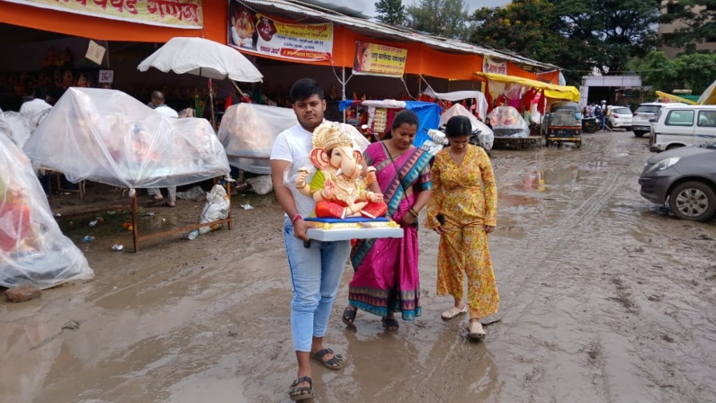 Nashik Ganesh idol market struggles