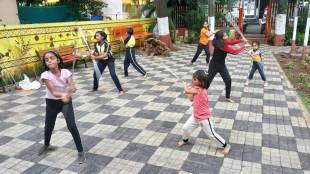 Nashik childrens masculine games from the Shivaji maharaj periouds phm 00