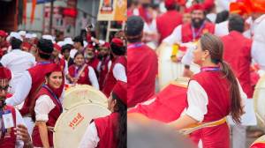 Photos : नाकात नथ, कपाळावर चंद्रकोर; पुण्याच्या ढोल-ताशा पथकात प्राजक्ता गायकवाडचा पारंपरिक अंदाज