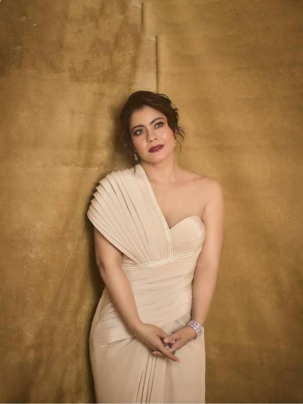 kajol devgan glamrous look photosho
