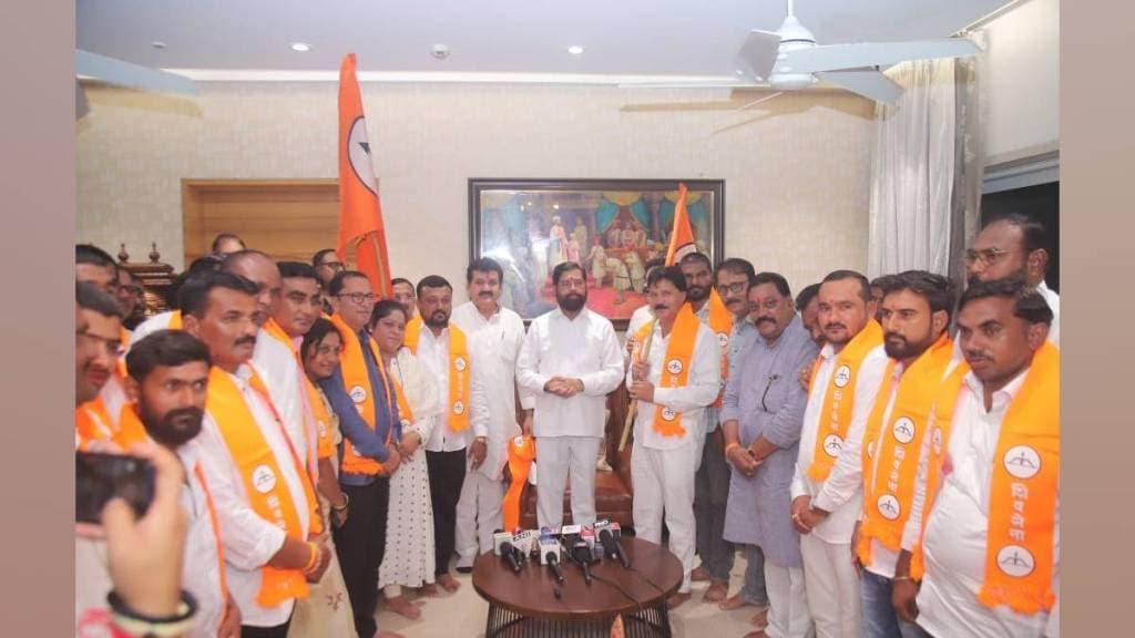 thane eknath shinde 10 000 Vidarbha activists to join shiv sena