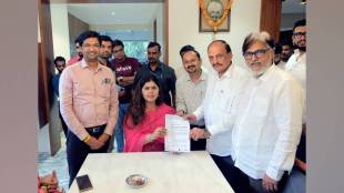 free petrol pump permissions risk environment nashik district Petrol dealer Welfare ssociation informed Pankaja munde