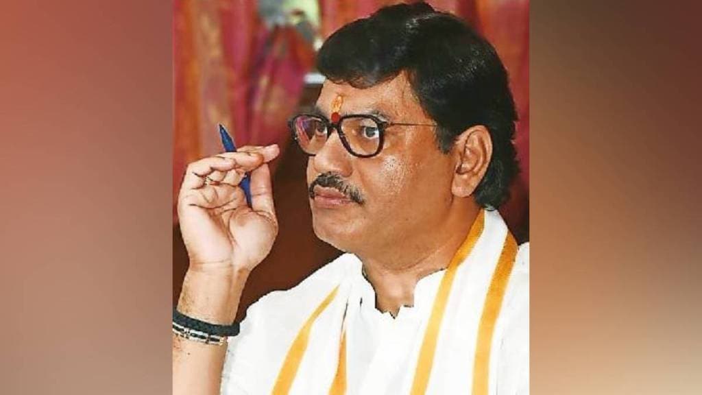 Dhananjay Munde bungalow penalty, Maharashtra government bungalow rules, Beed sarpanch murder case, Satpuda bungalow controversy, Maharashtra minister resignation, government official house fines, vacating government residence,