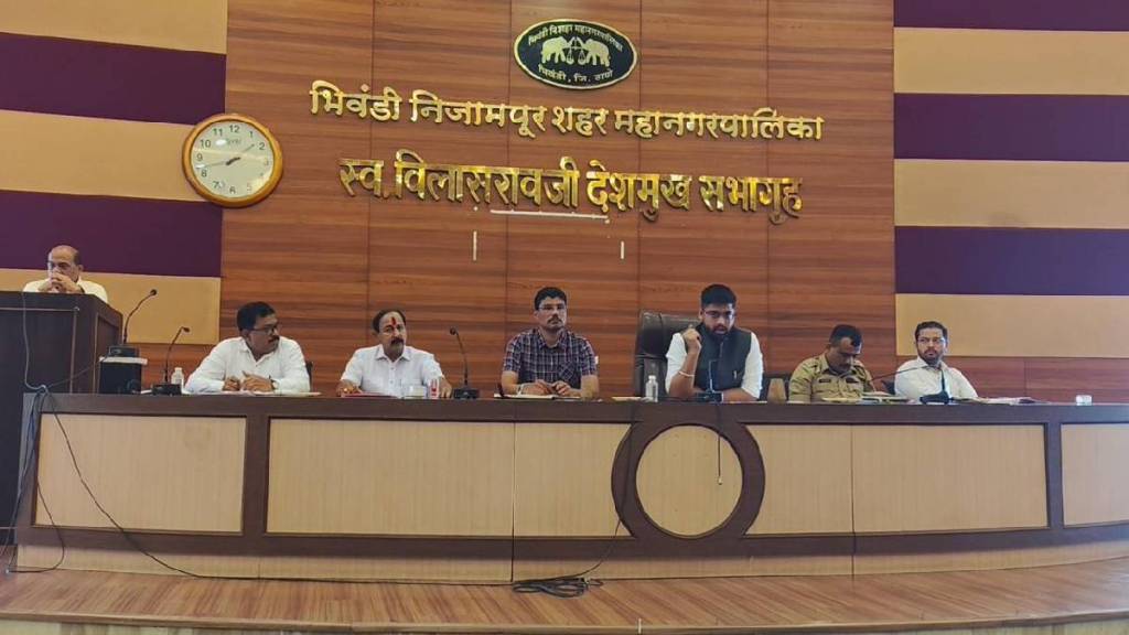 thane ganeshotsav 2025 Commissioner anmol Sagar reviewed preparations meeting