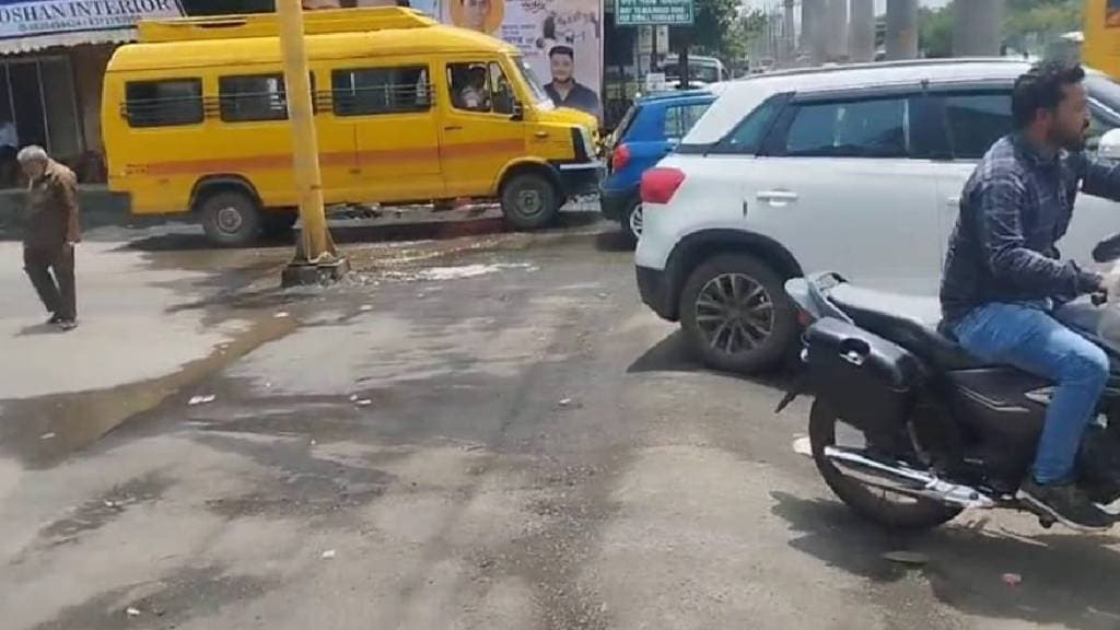 Contractors poor work caused uneven road slowing vehicles causing daily dombivli entrance traffic jams