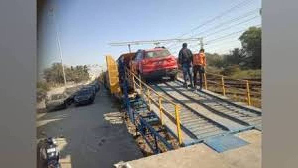 Konkan railways Ro Ro car service now given stop at nandgaon road station in sindhudurg district