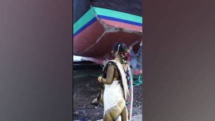 narali Pournima now includes young women preparing reels and photos for social media beyond traditions
