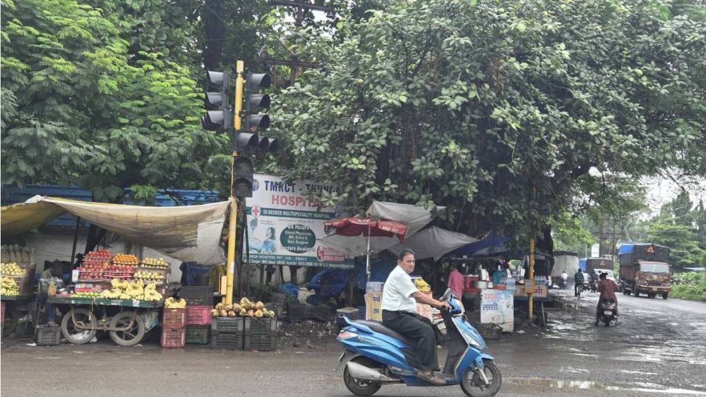 tarapur road signals defunct wasting lakhs spent on the signal System