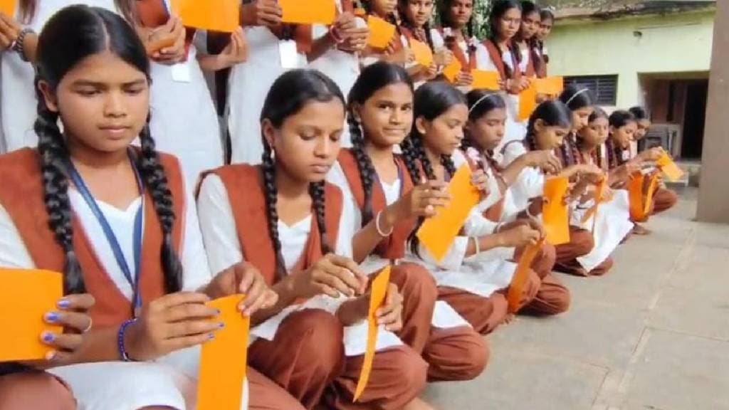 nashik tribal school girls from kareghat bought rakhis themselves mailed them to soldiers at the border