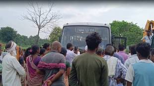 nagur after years of demand ST bus reached first time in tikhadi village villagers expressed joy