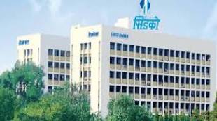 illegal construction workers angered by CIDCO sending notices of action to involved in illegal construction in navi mumbai