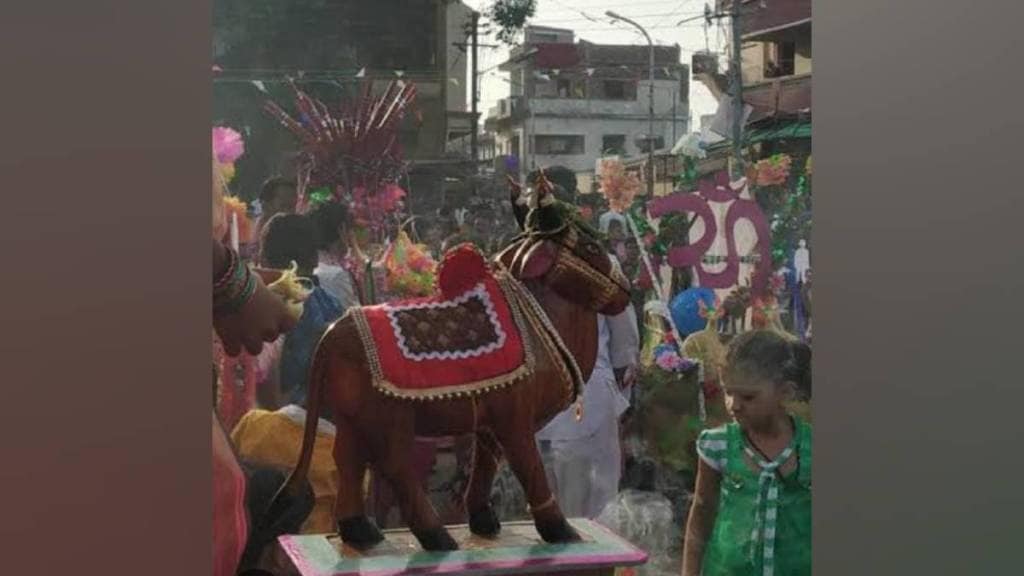 Sindhi Tanha Pola Festival, Vidarbha Pola celebration, parking fee protest Sindhi, Tanha Pola vehicle management,