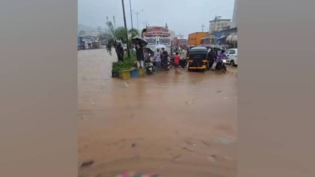 Thane heavy rain, Thane weather alert, red alert Thane, Thane flood update, Barvi dam water release, Ulhas river level, Thane rain forecast,