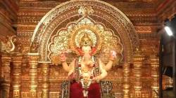 Lalbaugcha Raja 2025 : गणपती बाप्पा मोरया…मुंबईतील लालबागच्या राजाचा फर्स्ट लूक, गणरायाचं साजिरं रुप पाहा