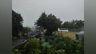Cloudburst rains hit akola district thursday evening with strong winds and lightning