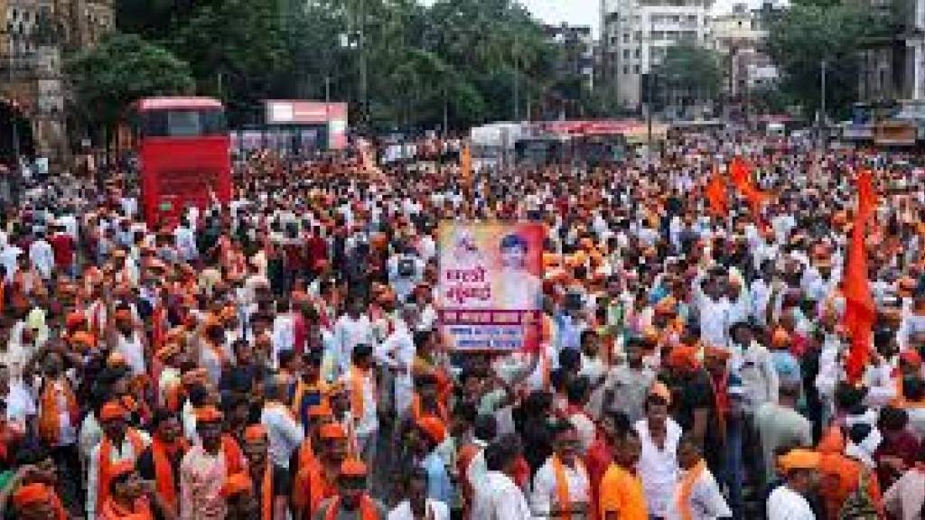 Maratha protesters in mumbai facing food shortages received support from marathwada