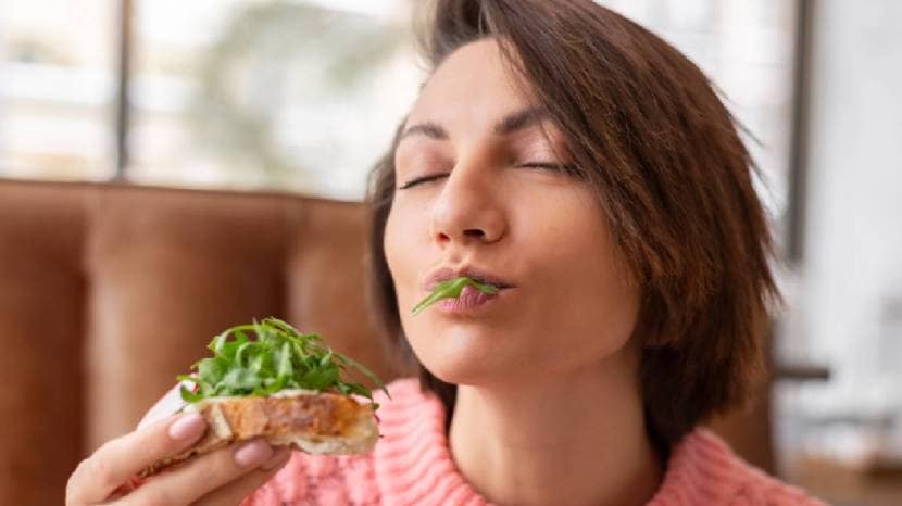 What is the easiest way to lose weight naturally