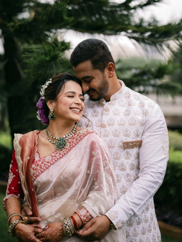 Prajakta Gaikwad Shambhuraj Khutwad Engagement Video