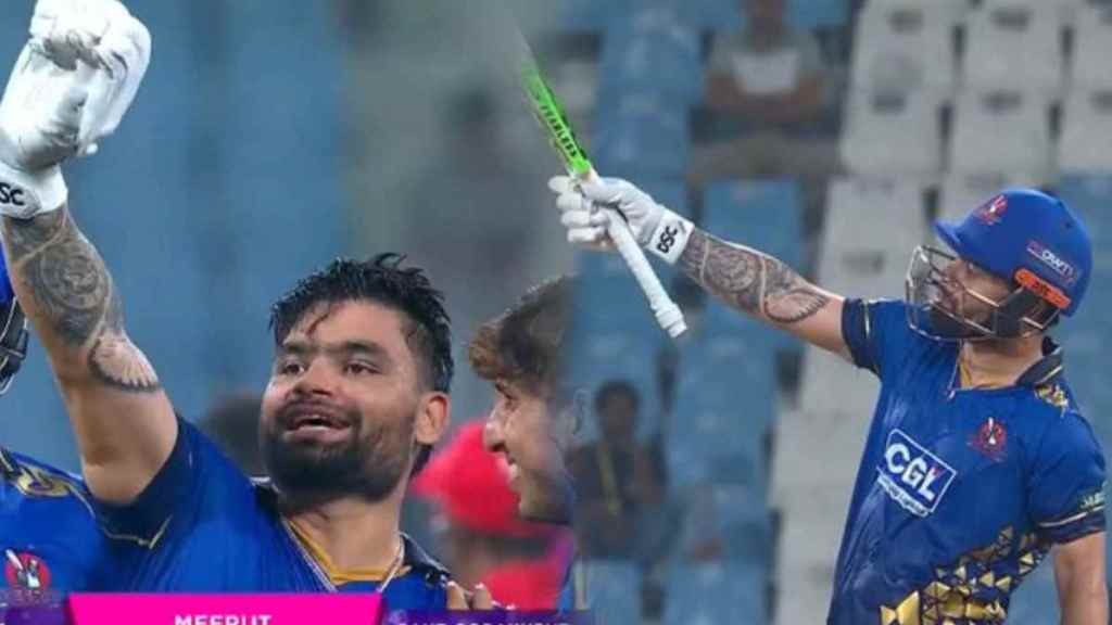 Rinku Singh Century in Just 45 Balls UP T20 League Ahead of Asia Cup 2025 Video Viral